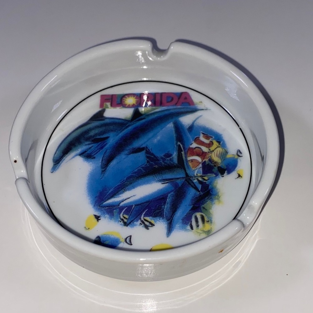Florida Souvenir Ashtray Dolphins Fish Ocean‎ Beach Vacation Ceramic Round